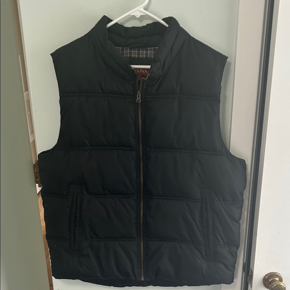Merona Men's Black Quilted Vest
